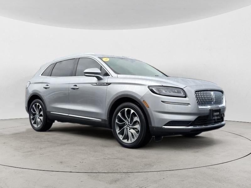 2023 Lincoln Nautilus Reserve in Silver Radiance Metallic Clearcoat — front three-quarter view