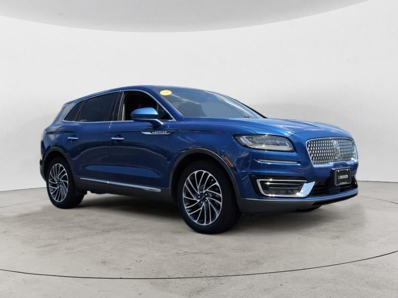 2020 Lincoln Nautilus Reserve in Artisan Blue — front three-quarter view